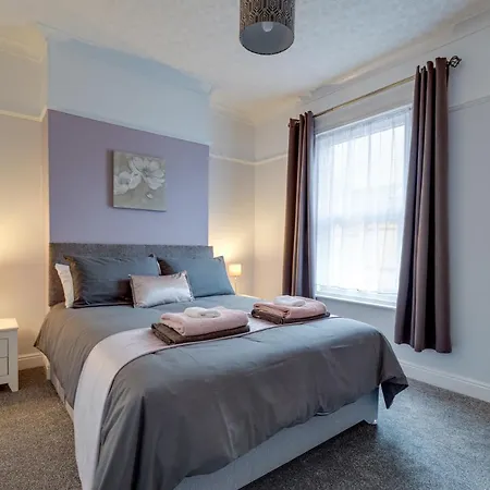 Sandy House * Σκάρμπορο